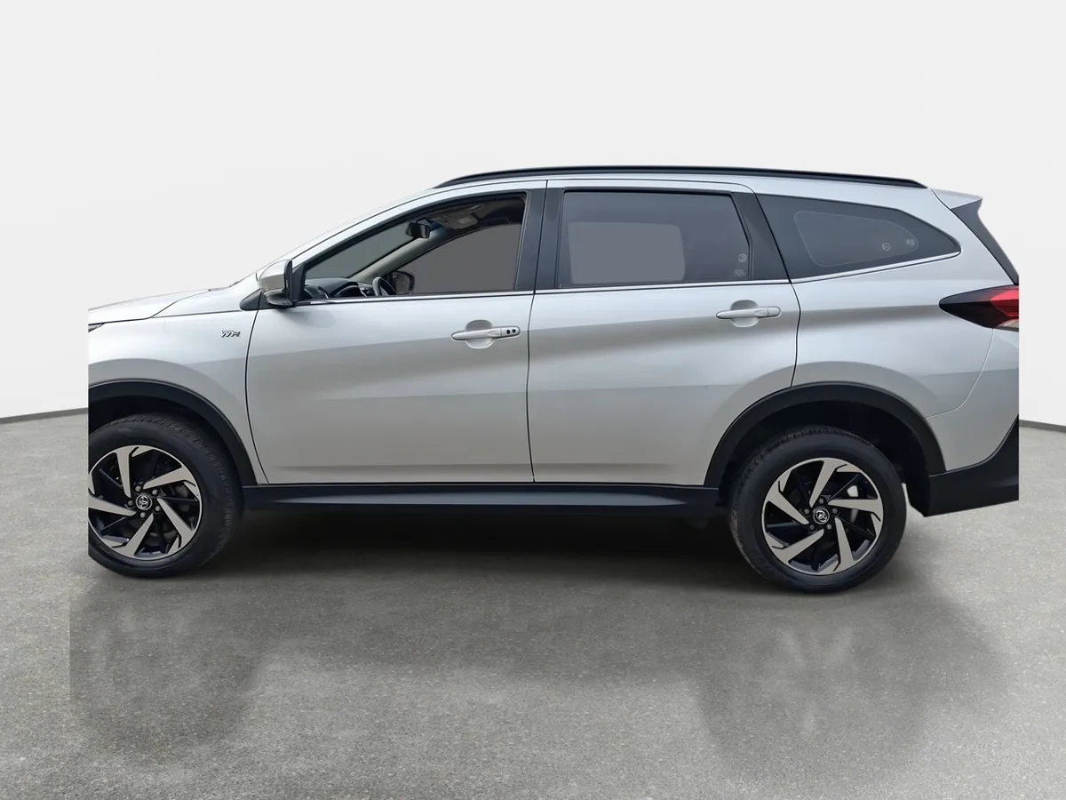 Toyota Rush 1.5 Xei 4x2 At 5p año 2022
