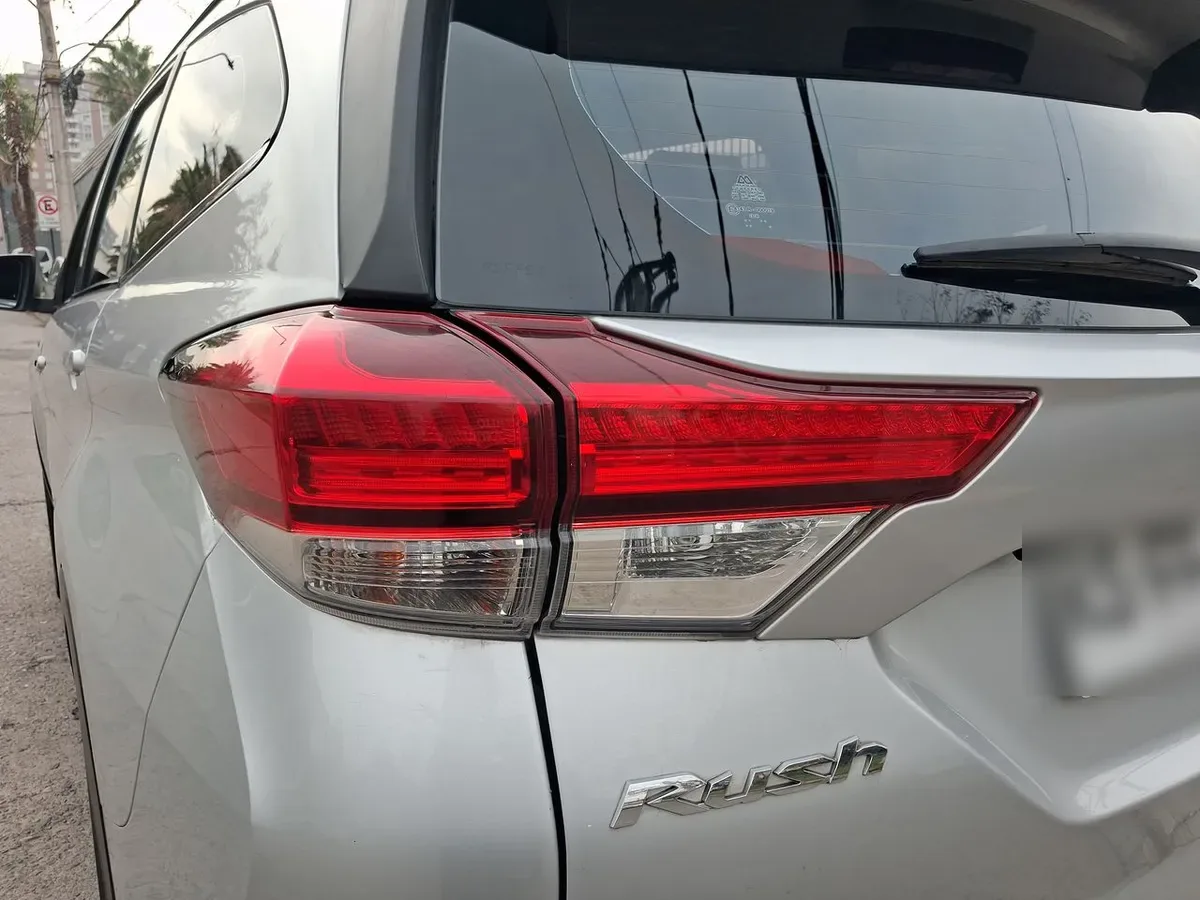 Toyota Rush 1.5 Xei 4x2 At 5p año 2022