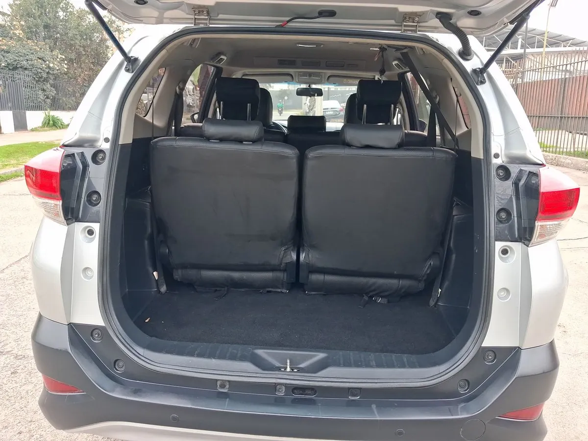 Toyota Rush 1.5 Xei 4x2 At 5p año 2022