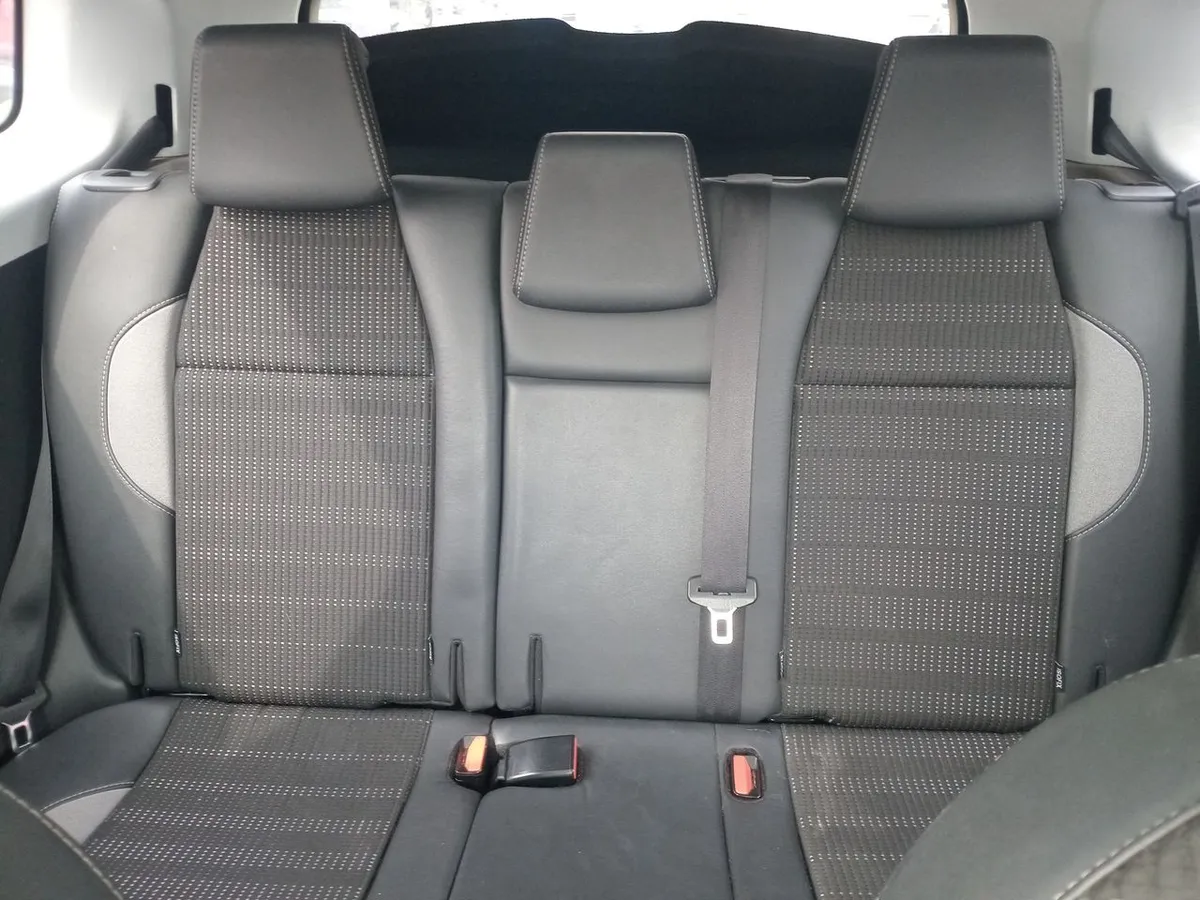 Peugeot 2008 1.5 Allure Bluehdi Diesel At 5p año 2019