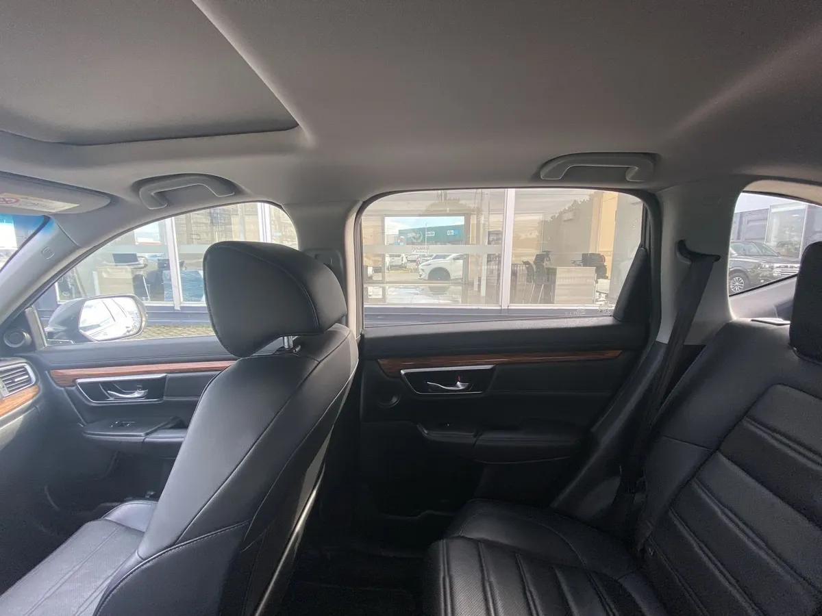 Honda Cr-V 1.5t Touring 4x4 Cvt At 5p año 2022
