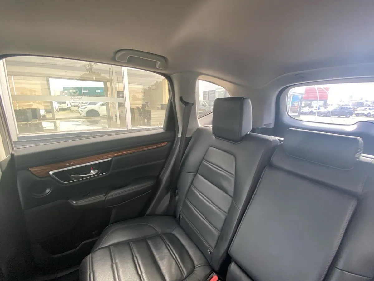 Honda Cr-V 1.5t Touring 4x4 Cvt At 5p año 2022