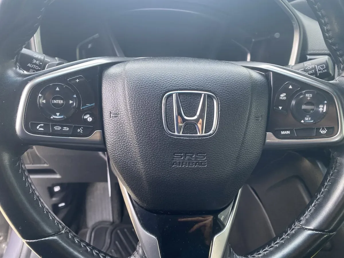 Honda Cr-V 1.5t Touring 4x4 Cvt At 5p año 2022