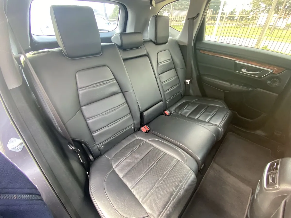 Honda Cr-V 1.5t Touring 4x4 Cvt At 5p año 2022