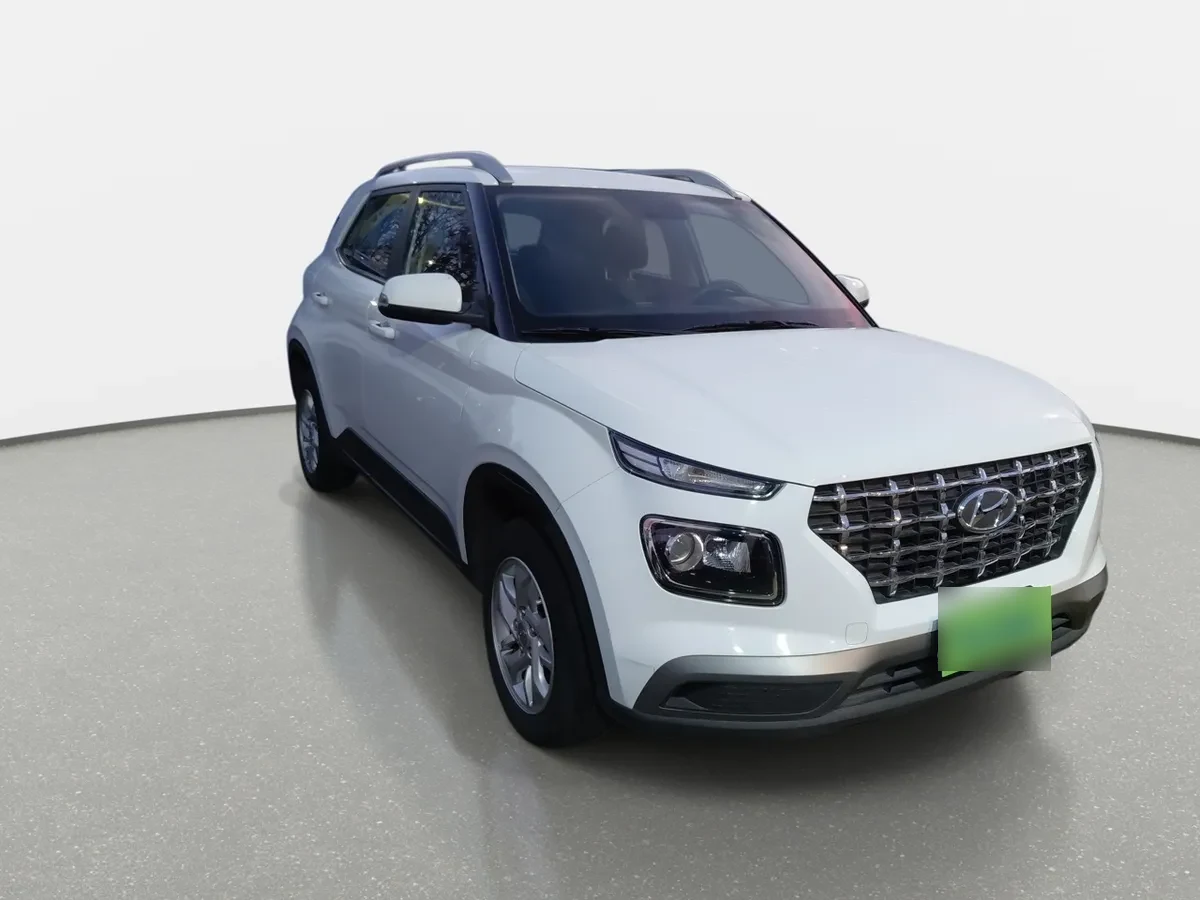 Hyundai Venue 1.6 Qx Plus 4x2 Mt 5p año 2023