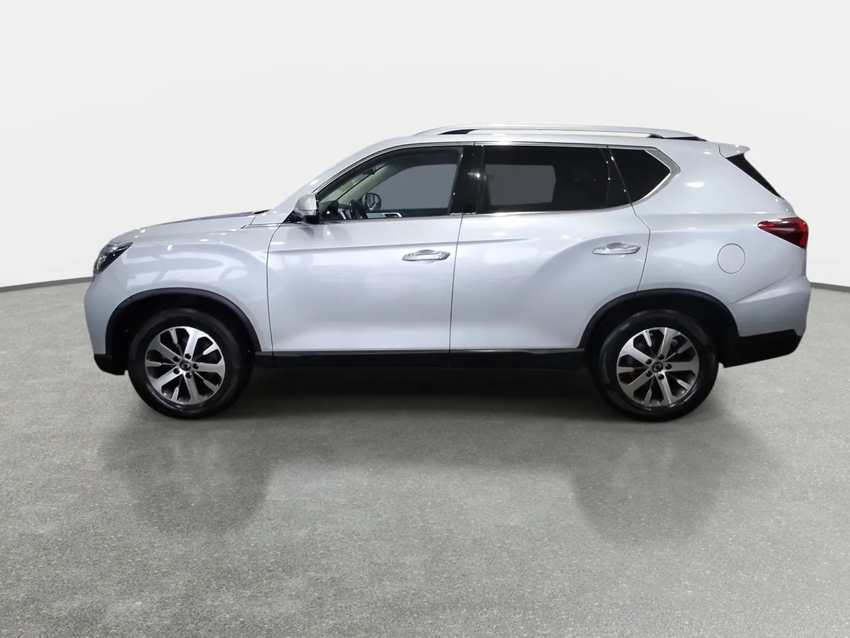 Ssangyong Rexton 2.2t Glx Diesel 4x2 6ab 8at 5p año 2023