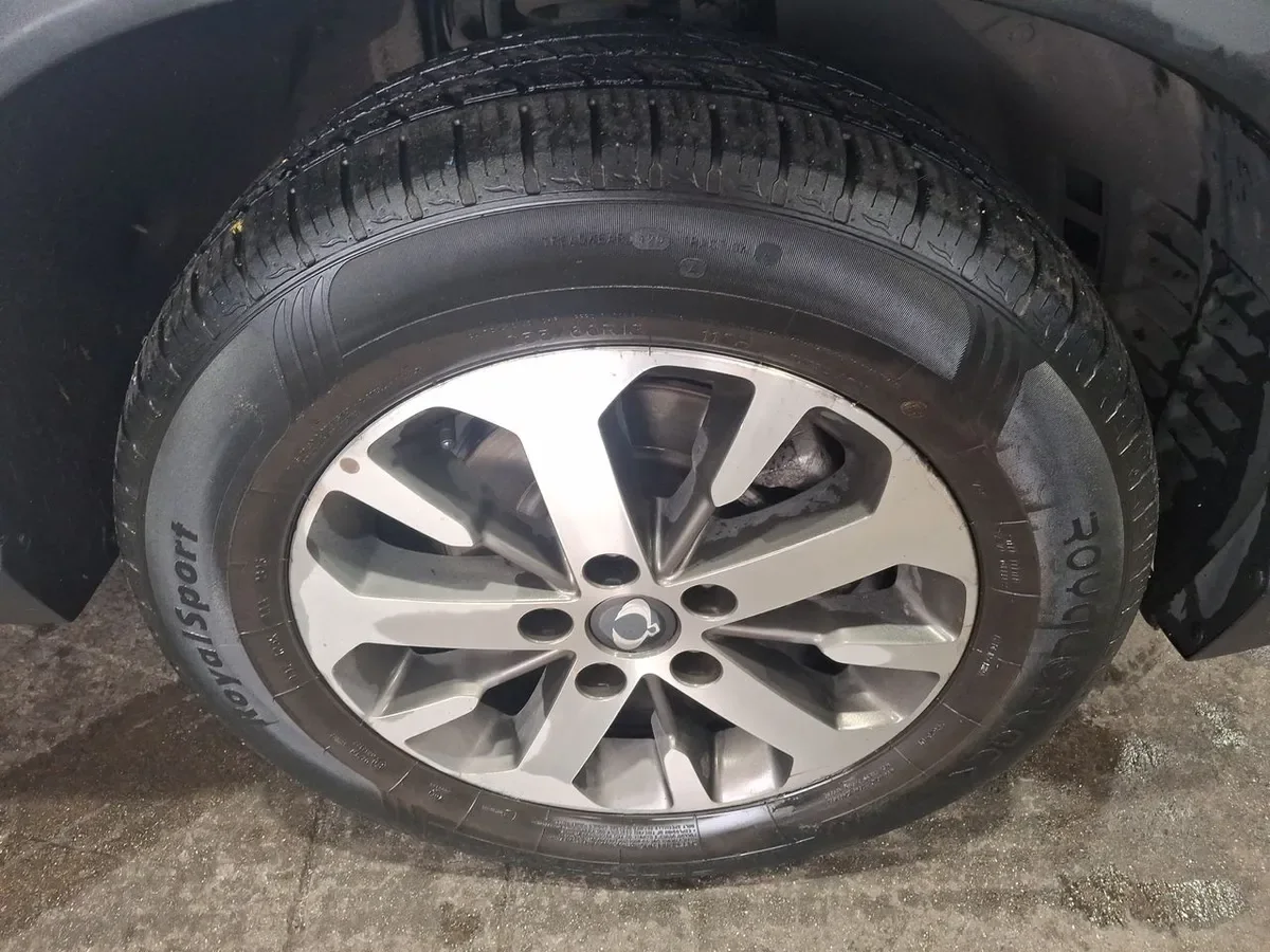 Ssangyong Rexton 2.2t Glx Diesel 4x2 6ab 8at 5p año 2023