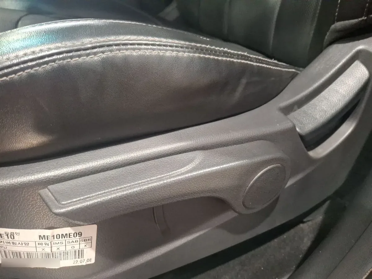 Ssangyong Rexton 2.2t Glx Diesel 4x2 6ab 8at 5p año 2023