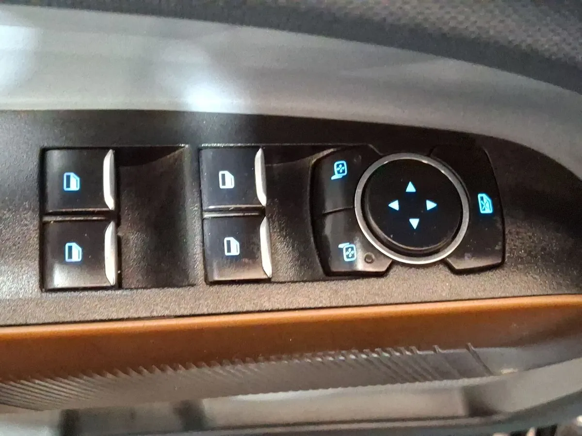 Ford Maverick 2.0 Lariat 4x4 At 4p año 2025