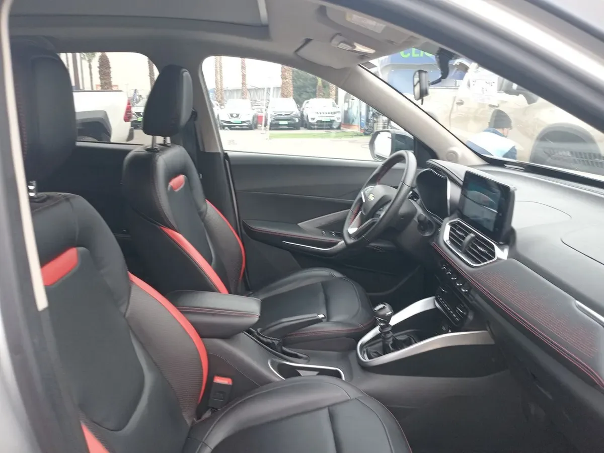 Chevrolet Groove 1.5 Premier P 4x2 Mt 5p año 2024