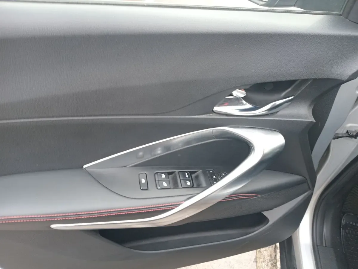 Chevrolet Groove 1.5 Premier P 4x2 Mt 5p año 2024