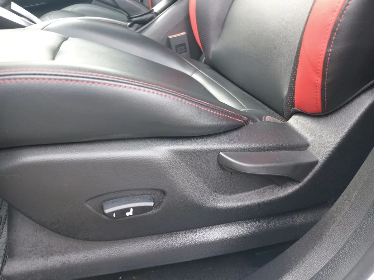 Chevrolet Groove 1.5 Premier P 4x2 Mt 5p año 2024