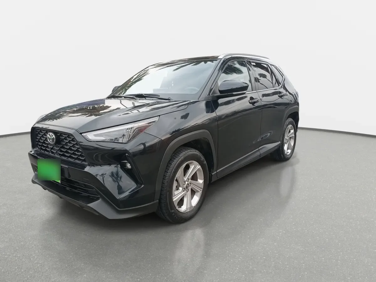 Toyota Yaris Cross 1.5 Xi 4x2 5mt 5p año 2025