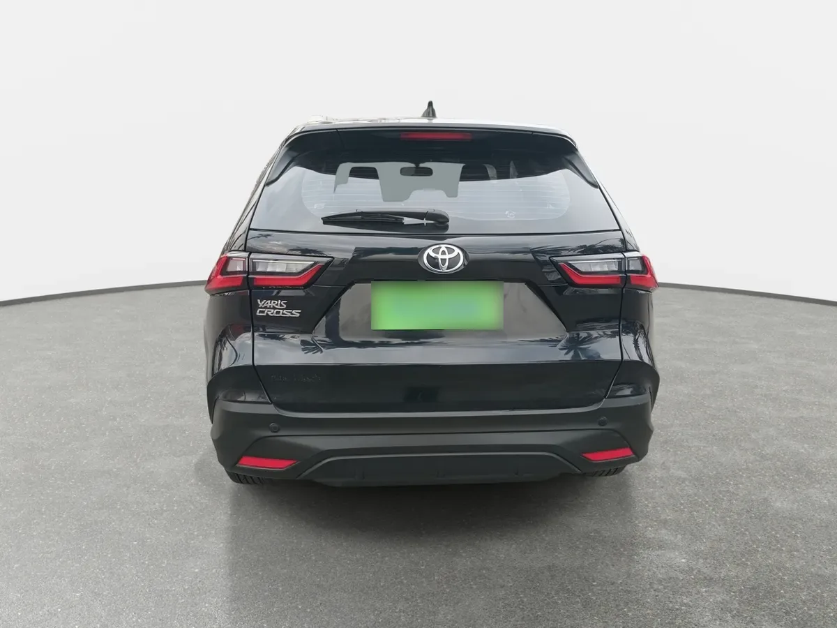 Toyota Yaris Cross 1.5 Xi 4x2 5mt 5p año 2025