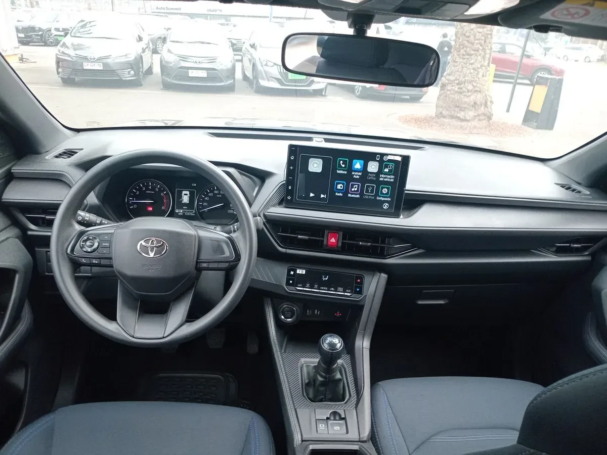 Toyota Yaris Cross 1.5 Xi 4x2 5mt 5p año 2025