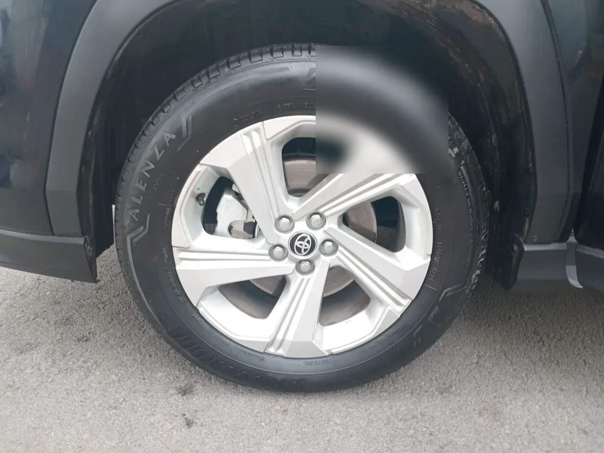 Toyota Yaris Cross 1.5 Xi 4x2 5mt 5p año 2025