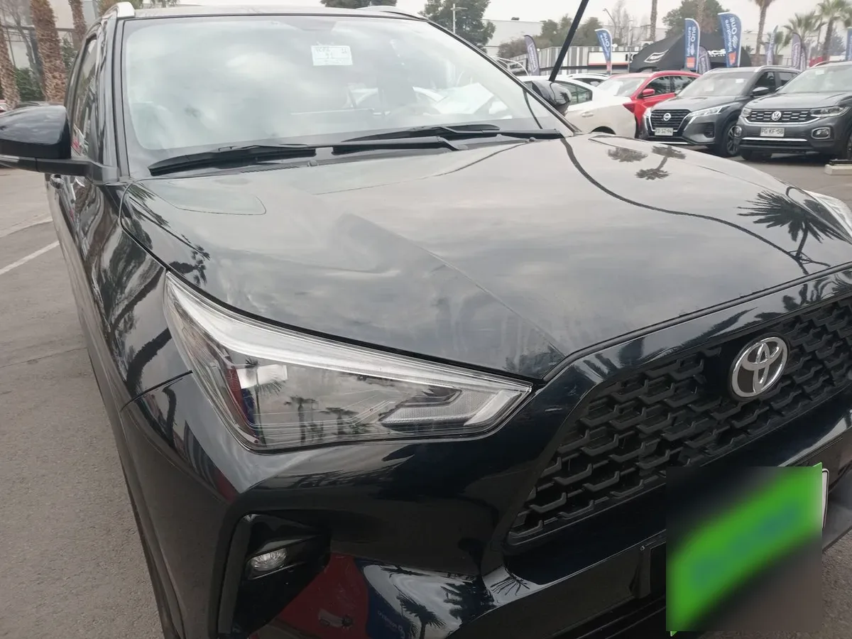 Toyota Yaris Cross 1.5 Xi 4x2 5mt 5p año 2025