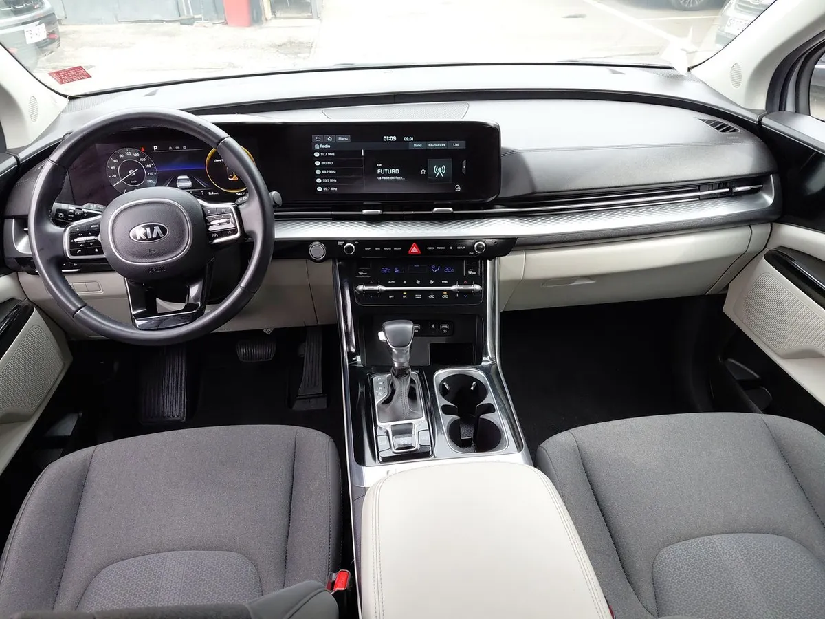 Kia Carnival 3.5 Ex 4x2 8at 5p año 2021