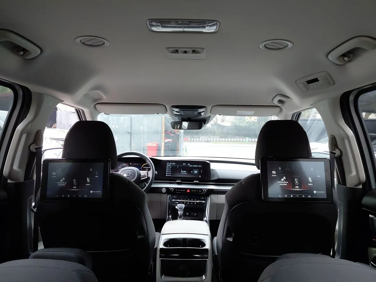 Kia Carnival 3.5 Ex 4x2 8at 5p año 2021