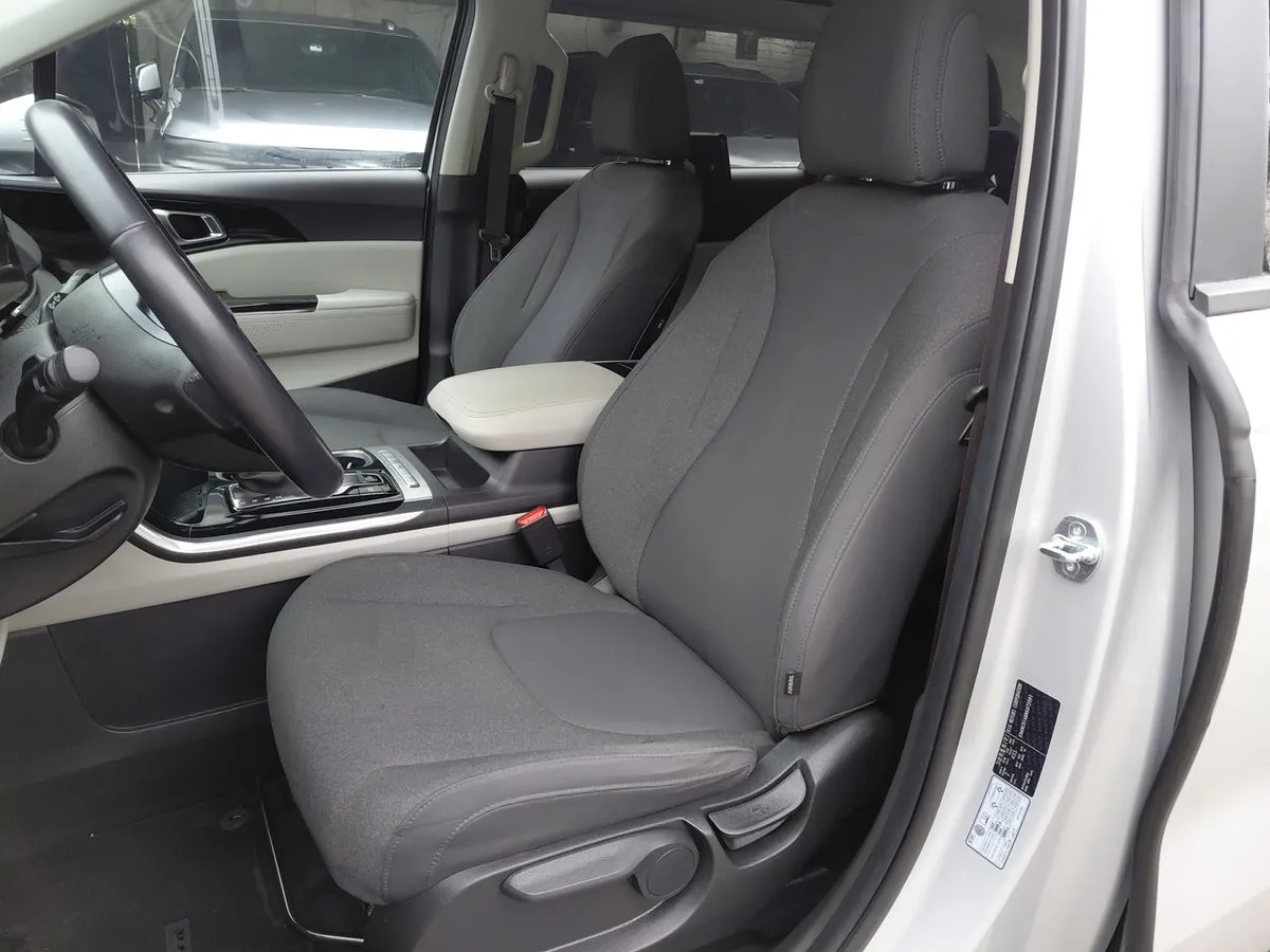Kia Carnival 3.5 Ex 4x2 8at 5p año 2021