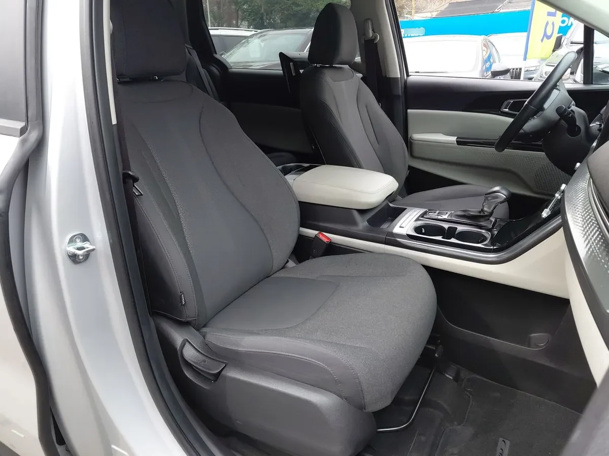 Kia Carnival 3.5 Ex 4x2 8at 5p año 2021