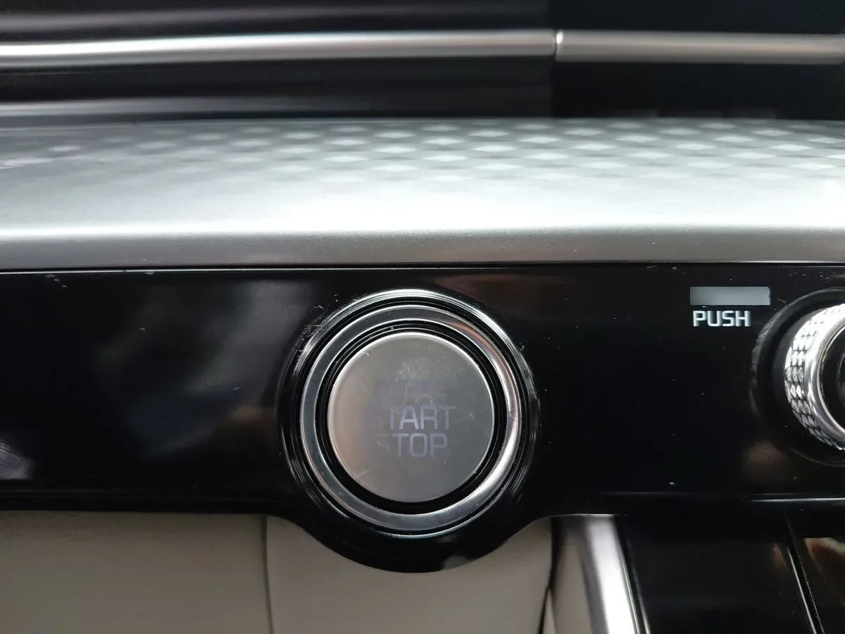 Kia Carnival 3.5 Ex 4x2 8at 5p año 2021