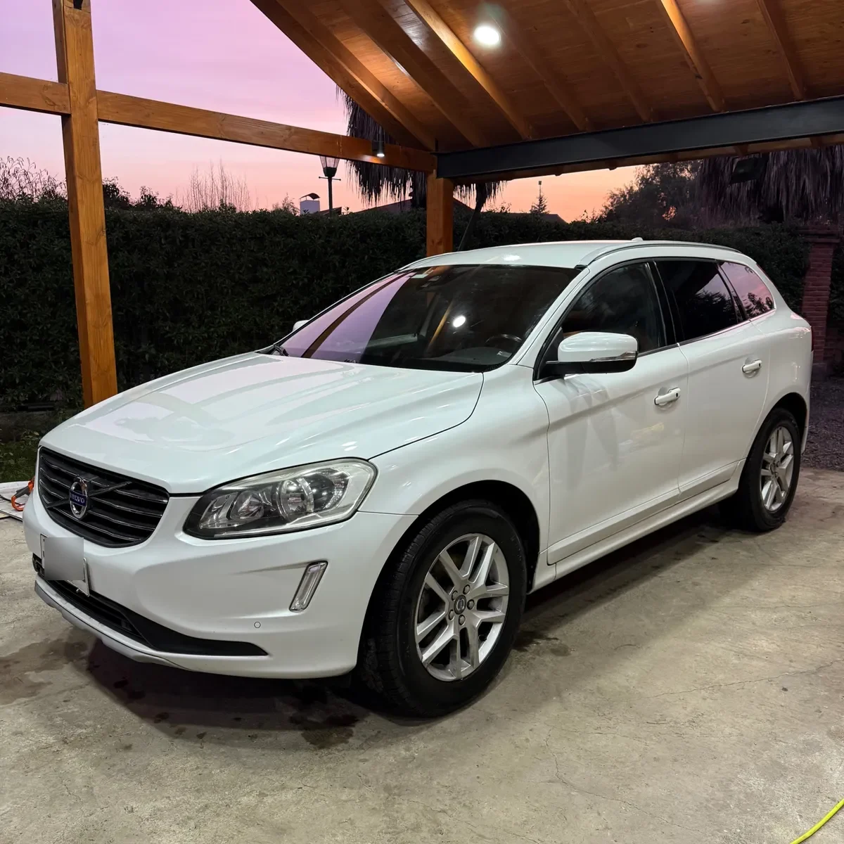 VOLVO XC60 2.0 D5 Momentum At 4x4 Diesel año 2017