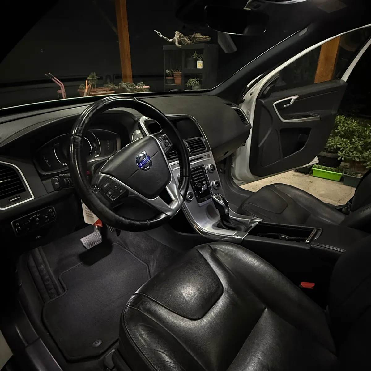 VOLVO XC60 2.0 D5 Momentum At 4x4 Diesel año 2017