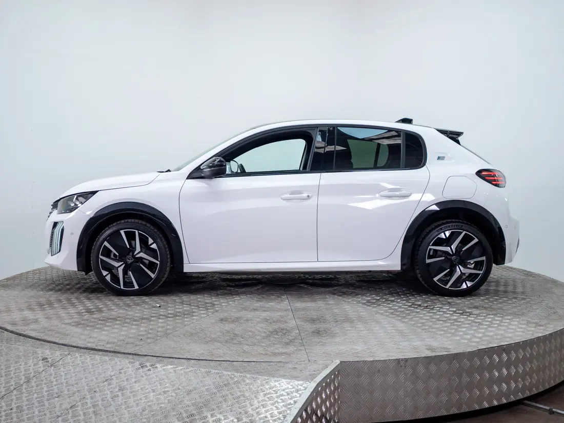 Peugeot 208 208 Mca Gt Electric año 2026