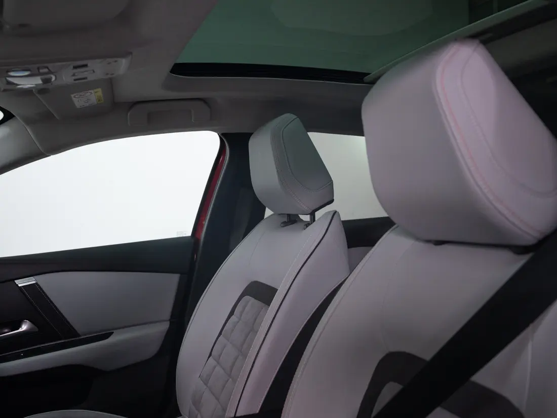 Citroen C4 C4 Max Hybrid 136hp At año 2025