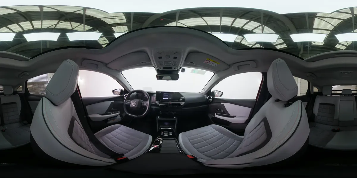Citroen C4 C4 Max Hybrid 136hp At año 2025