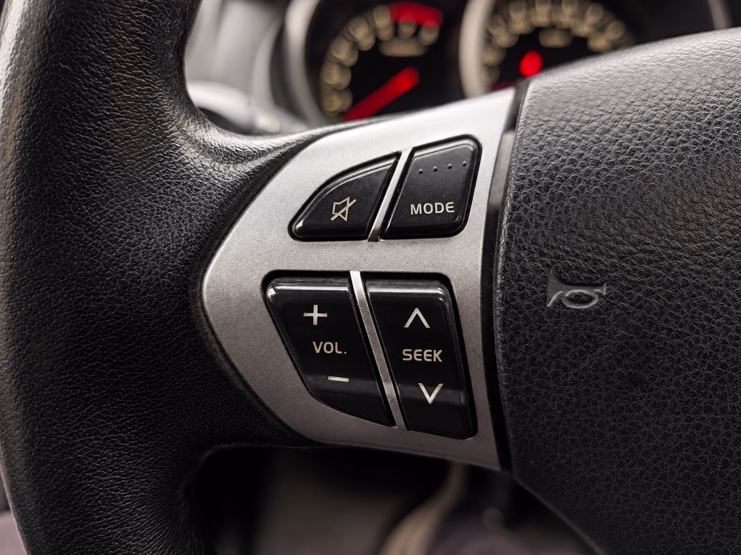 Suzuki Grand Nomade Glx año 2014