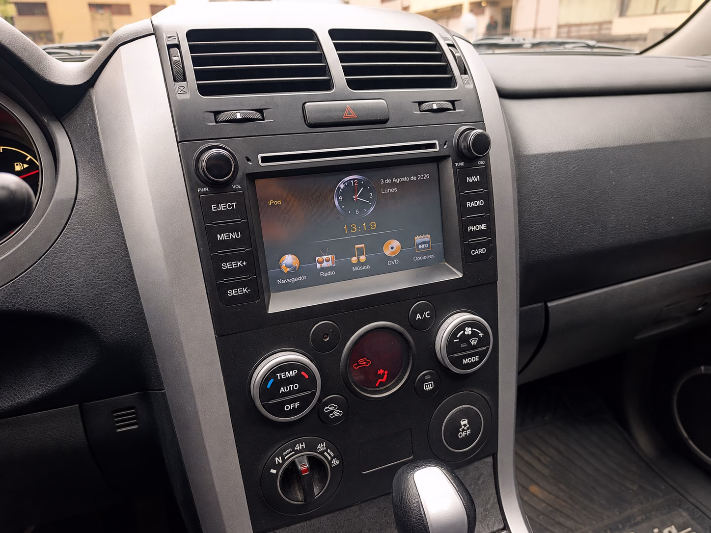Suzuki Grand Nomade Glx año 2014
