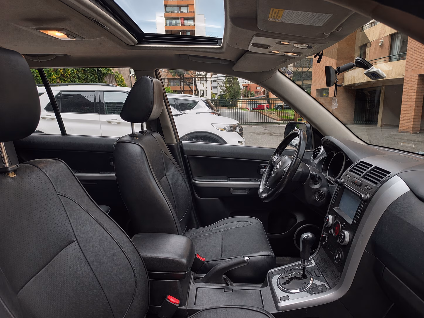 Suzuki Grand Nomade Glx año 2014