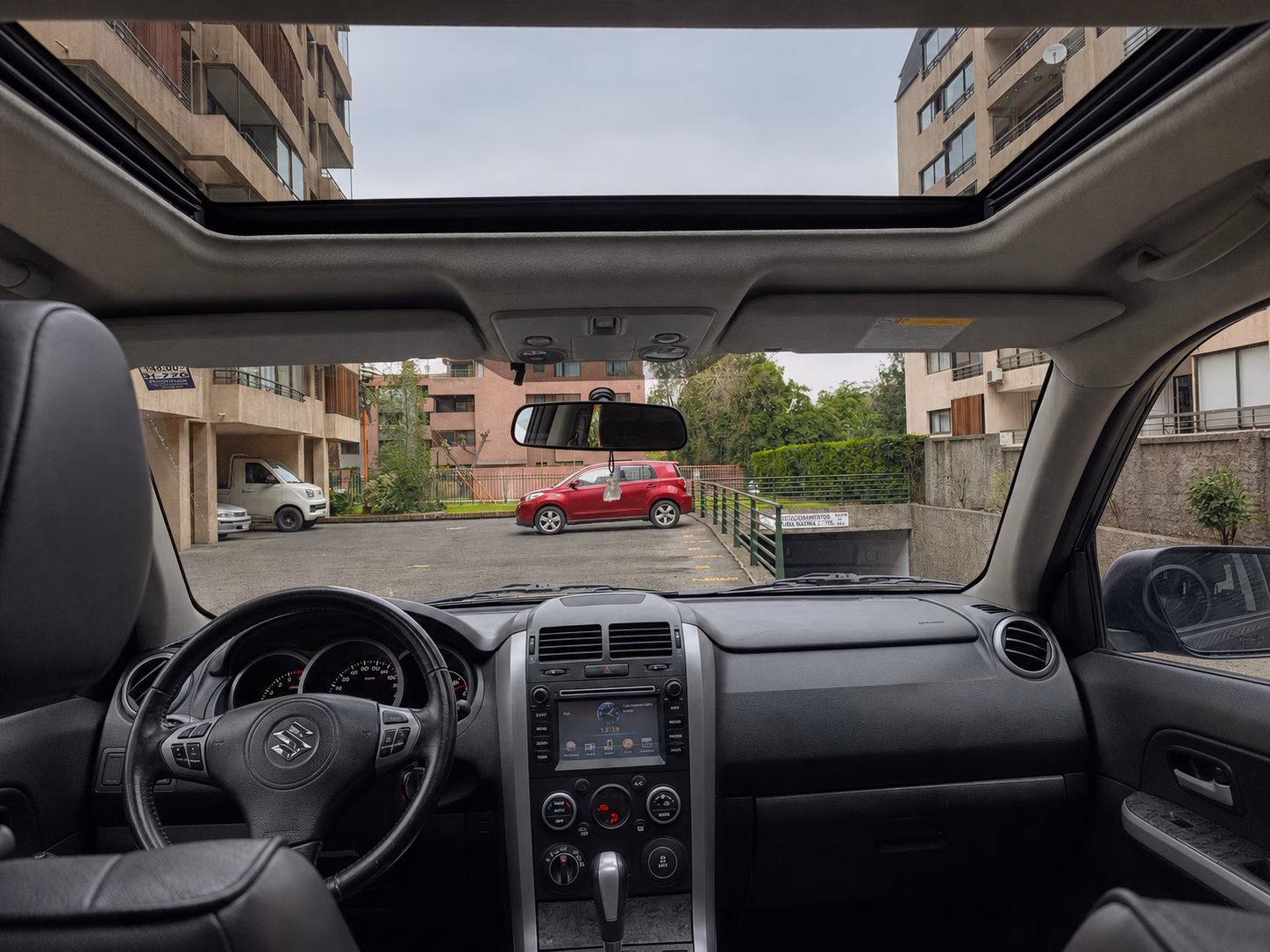 Suzuki Grand Nomade Glx año 2014