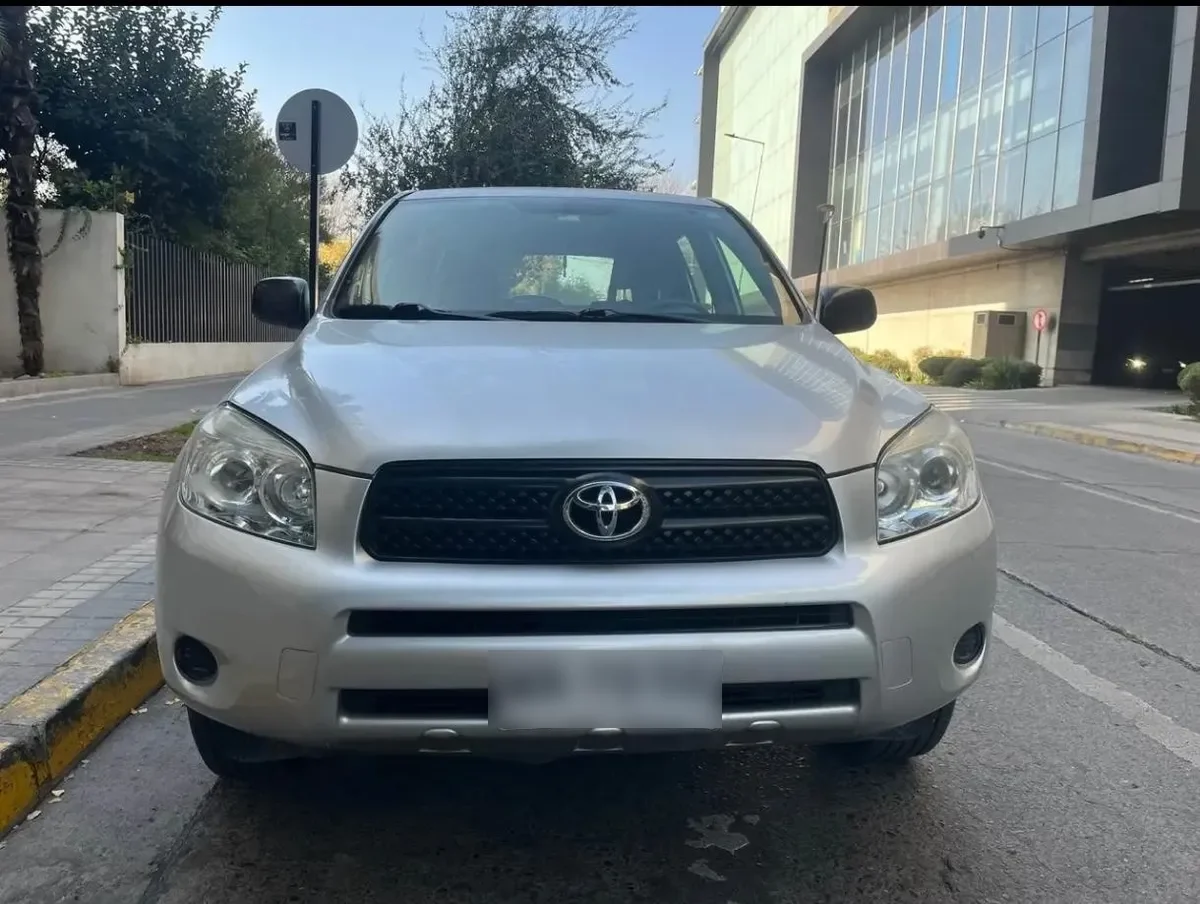 TOYOTA RAV4 2.0 Std 4x2 Mt 722ml3 año 2006