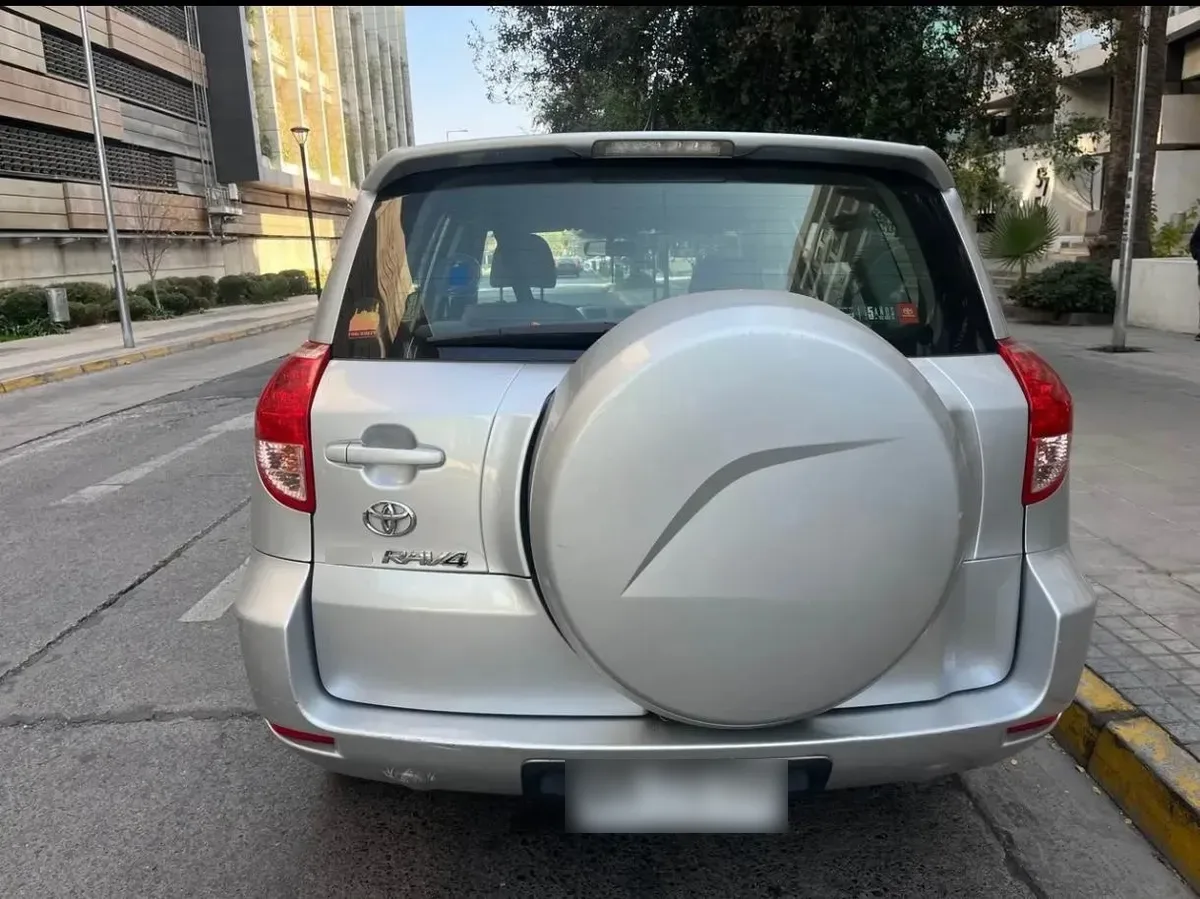 TOYOTA RAV4 2.0 Std 4x2 Mt 722ml3 año 2006