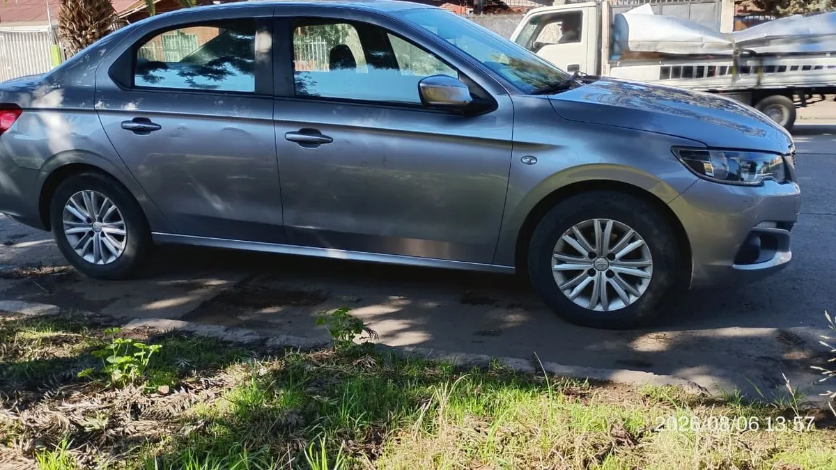 PEUGEOT 301 1.6 Allure Hdi 92 Mt Diesel año 2020