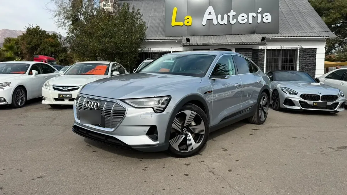 Audi E Tron Quattro año 2022