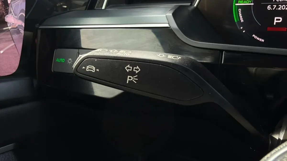 Audi E Tron Quattro año 2022