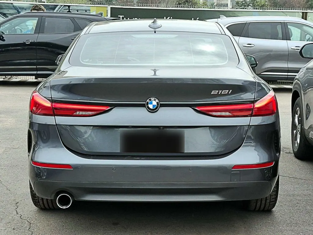 BMW 218 At año 2021
