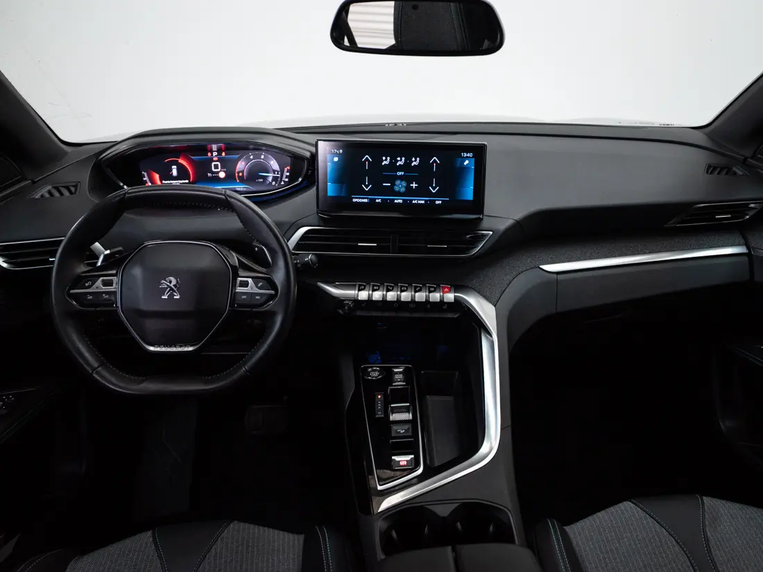 Peugeot 3008 1.5 Allure Pack Bluehdi 130 At Diesel año 2025