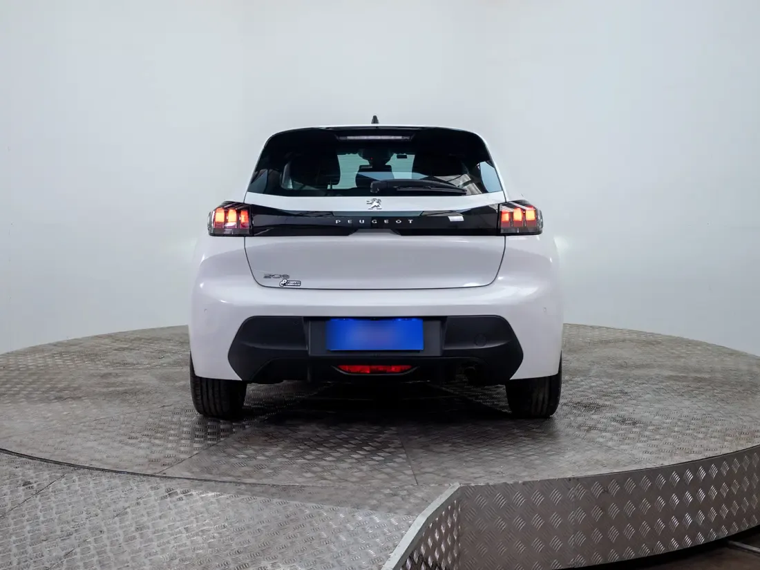 Peugeot 208 208 1.2 Active Pack Puretech 100 At año 2022