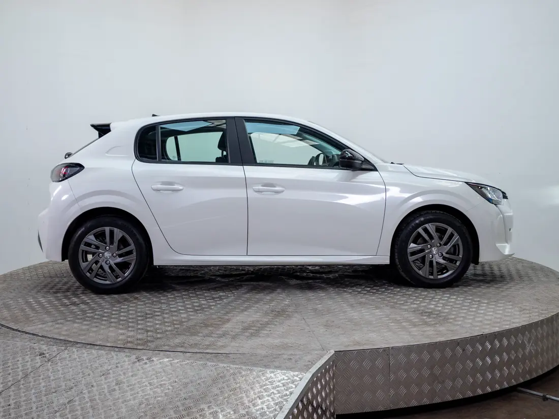 Peugeot 208 208 1.2 Active Pack Puretech 100 At año 2022
