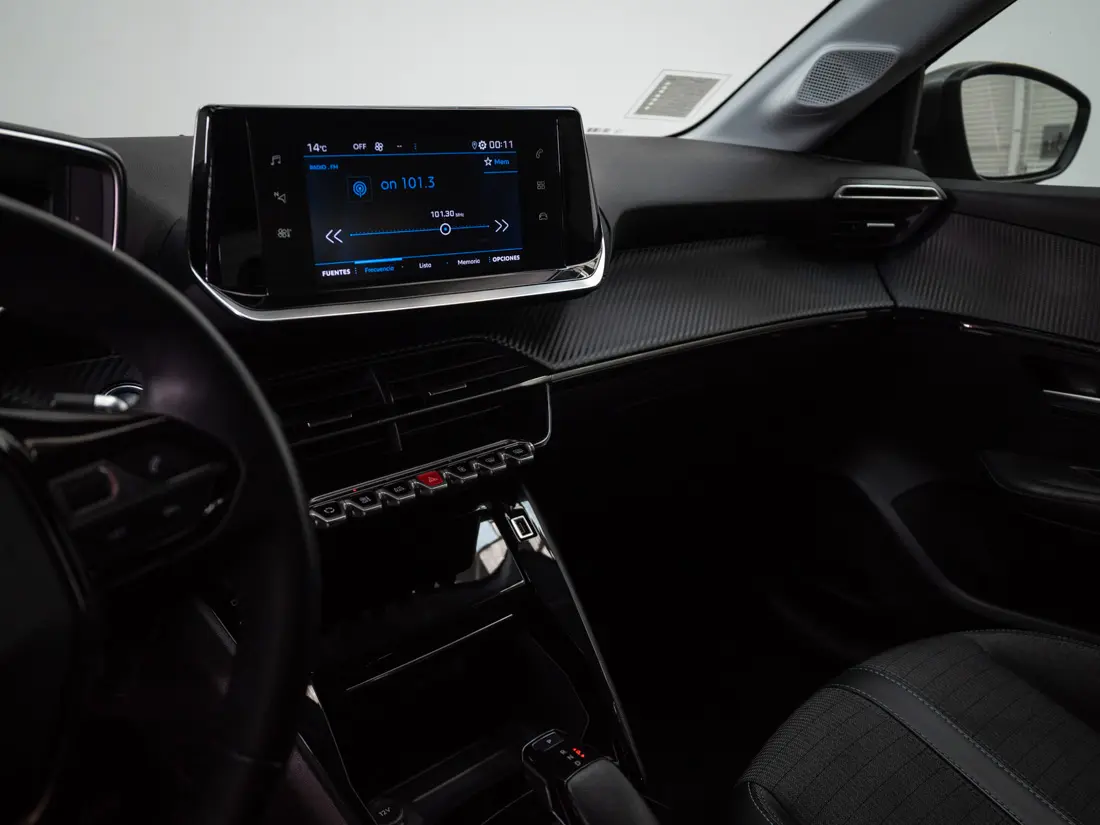 Peugeot 208 208 1.2 Allure Pack Puretech 130 At año 2022