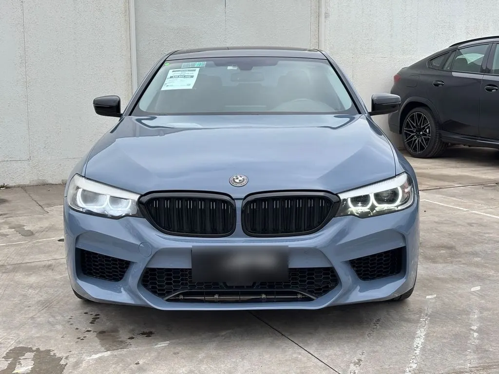BMW 520 2.0 Executive 4x2 At 4p año 2020