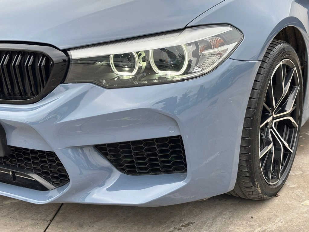 BMW 520 2.0 Executive 4x2 At 4p año 2020