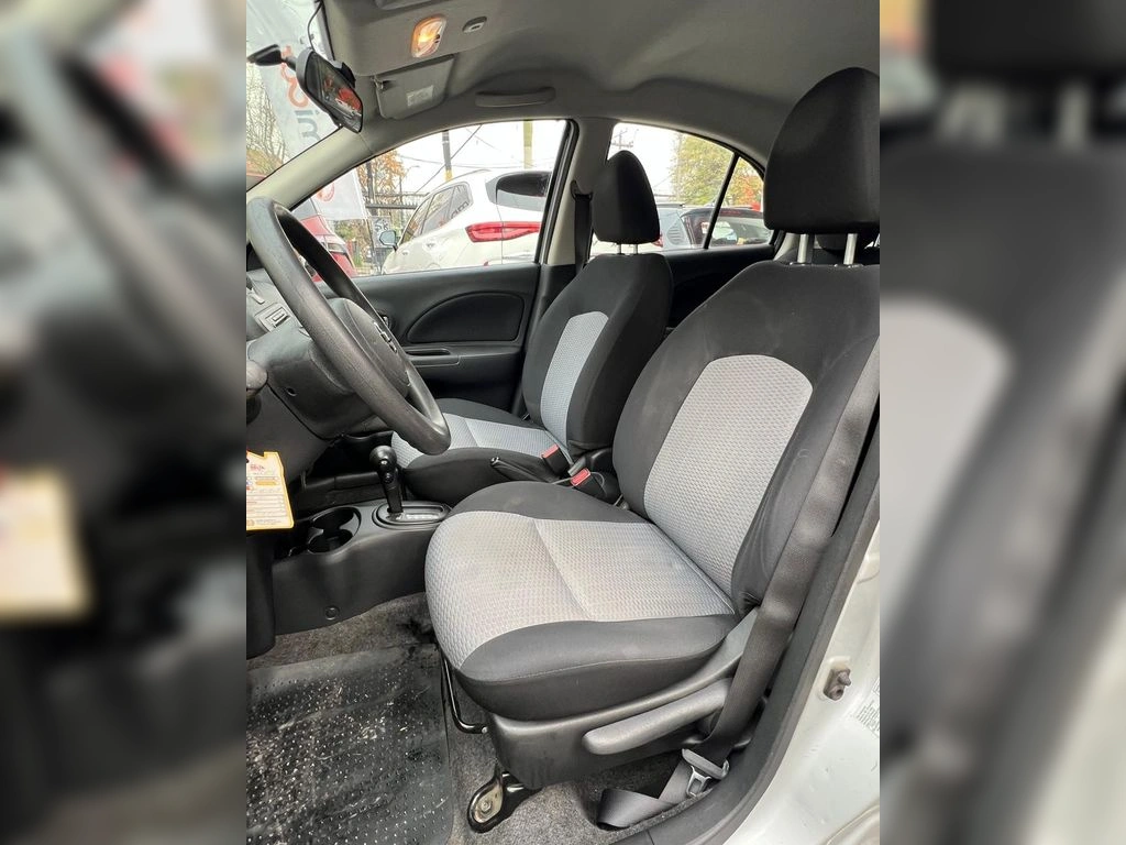 Nissan March Gl año 2014