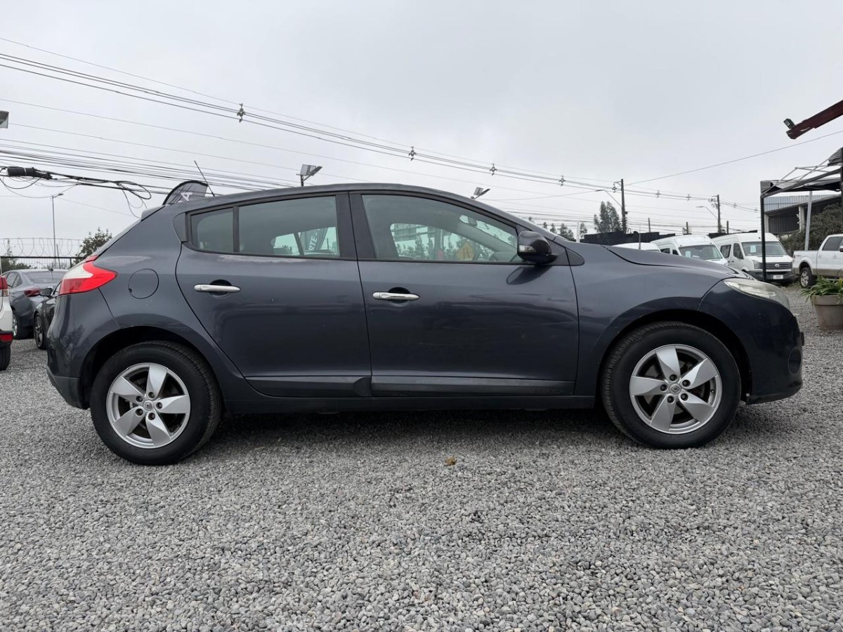 Renault Megane Iii 2.0 Mt6 año 2012