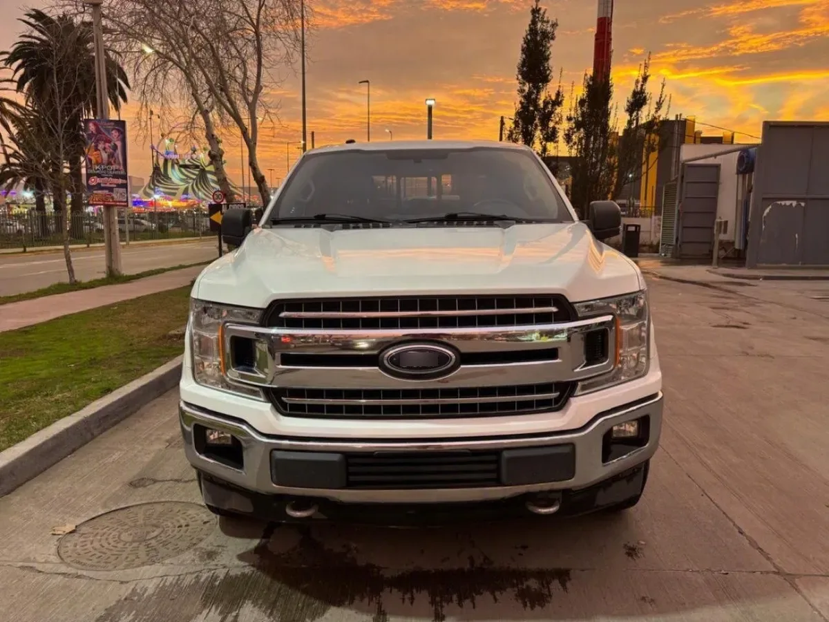 FORD F-150 5.0 Xlt Cc At 4x4 año 2019
